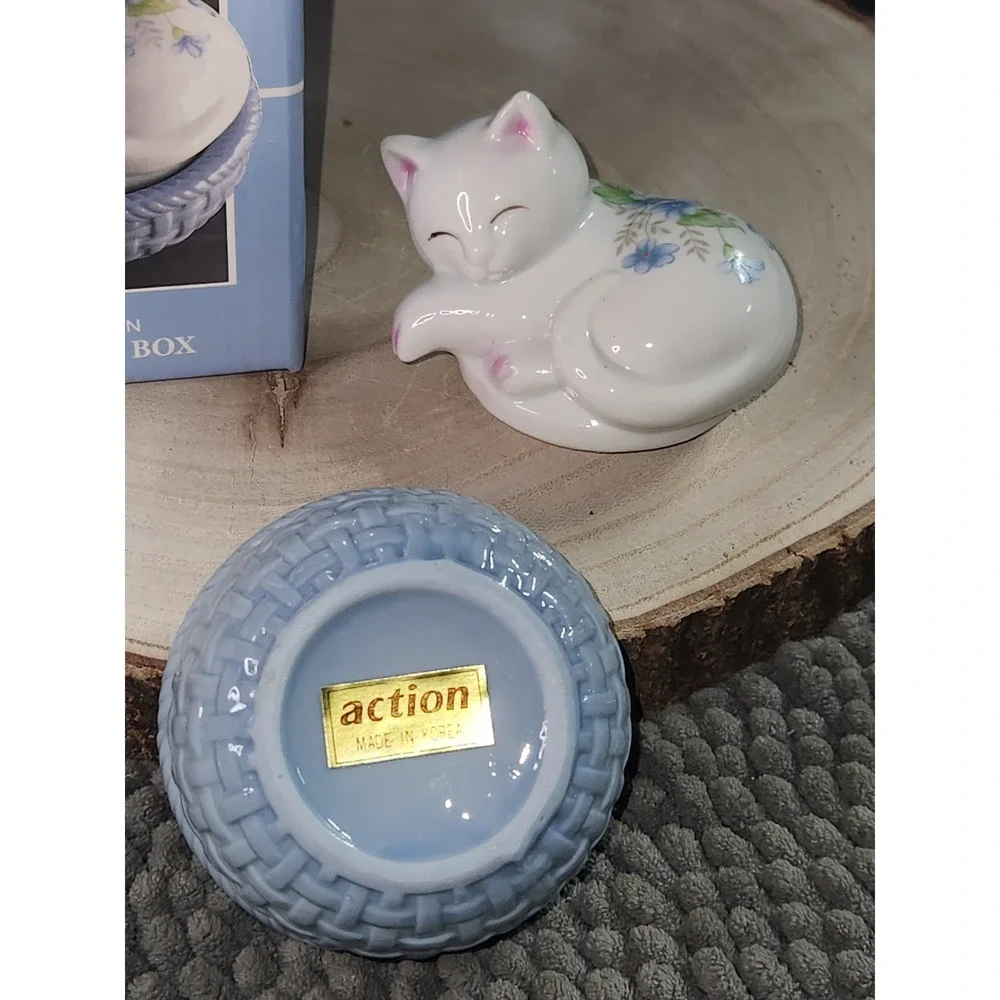Vtg 1989 Jamestown China Classy Cats Collection Trinket Box Floral Porcelain~NEW